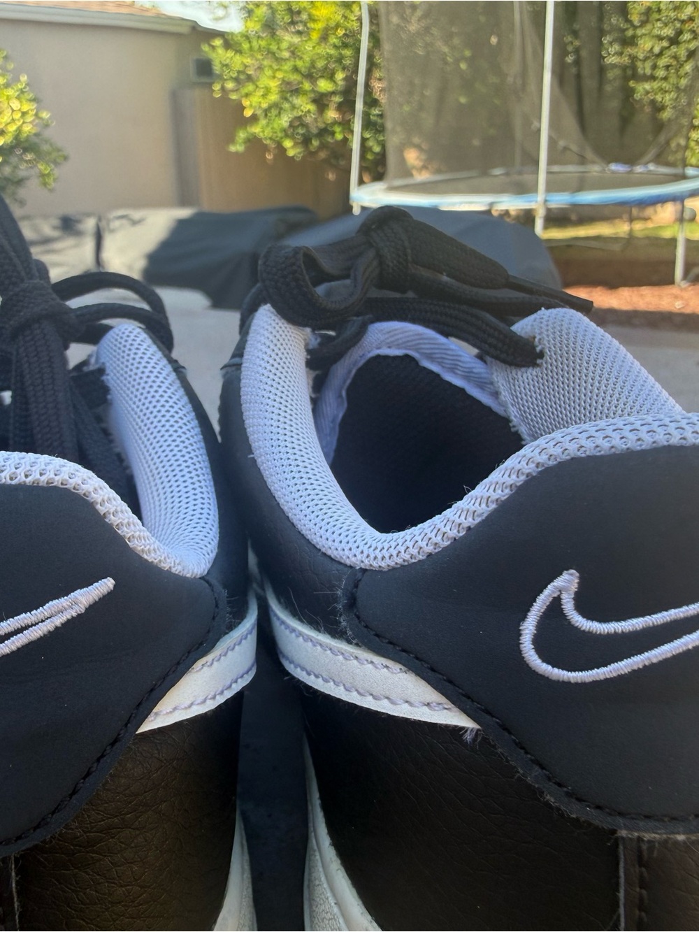 Nike Kids Black and White Low-Top kids boys Air force Sneakers - Picture 13 of 13